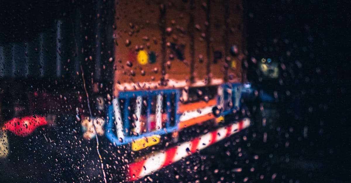 Comparing Dyed vs. Metallic Window Tint Films