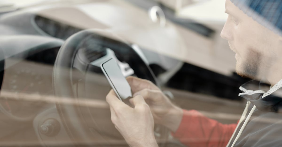 Comparing the Expertise of Local Auto Glass Technicians