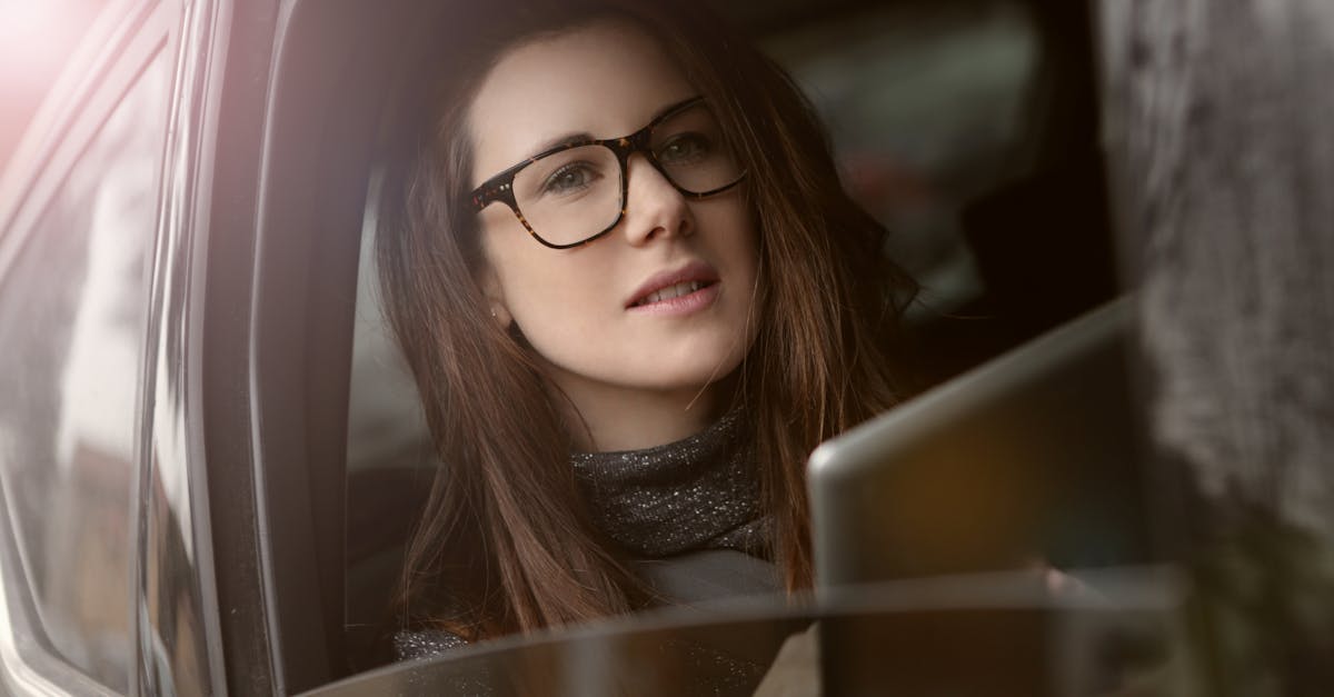 Strategies for Verifying the Validity of Auto Glass Warranties